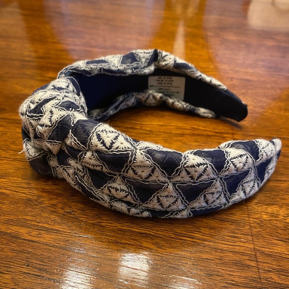 Anthropologie Everly Triangle Headband - Picture 4 of 4
